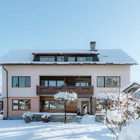 Nyaraló Haus Scheiblauer Tröpolach